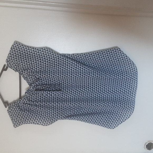 Lauren Conrad Back Bow Tie Heart Patterned Blouse Sz L - Picture 3 of 6